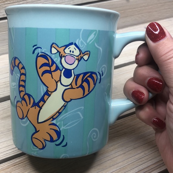 Disney Tigger “Java Time” 18oz mug - Picture 5 of 5